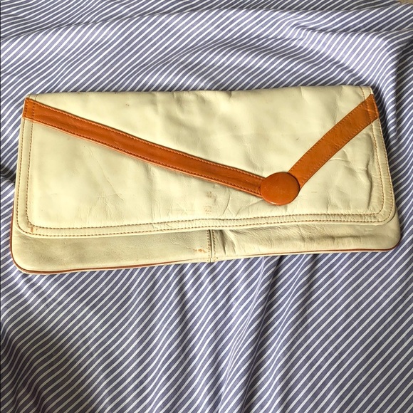 Handbags - Vintage leather clutch